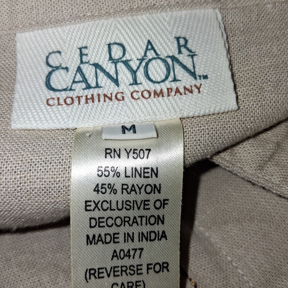 Cedar Canon Beige Floral Button Down Shirt Floral Size M - Picture 3 of 13